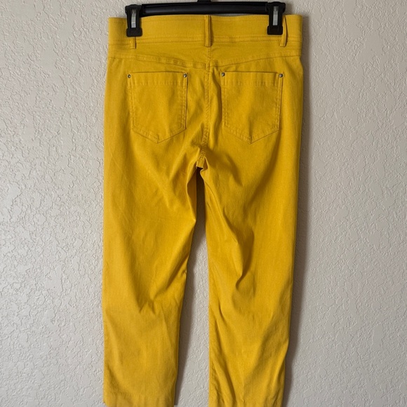89th & Madison Yellow Cropped Women's Jeans - Picture 8 of 11
